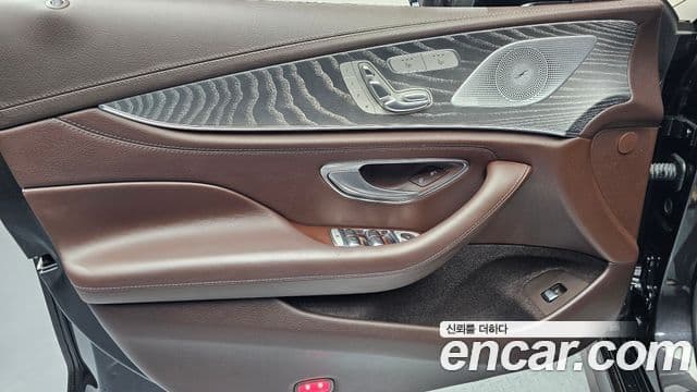 Mercedes-Benz CLS-Class 2021 — Photo 5/34