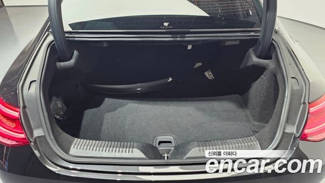 Mercedes-Benz CLS-Class 2021 — Photo 20/34