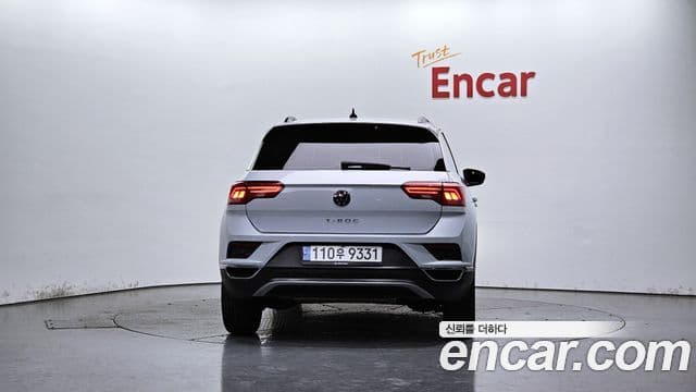 Volkswagen T-Roc 2021 — ფოტო 4/20