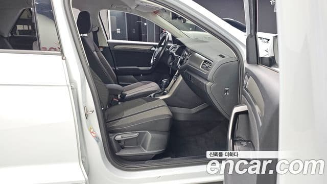 Volkswagen T-Roc 2021 — ფოტო 11/20