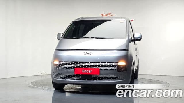 Hyundai Staria 2023 — Фото 3/20