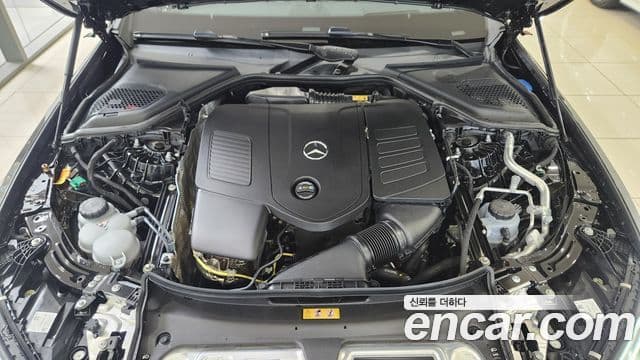 Mercedes-Benz E-Class 2025 — ფოტო 6/18