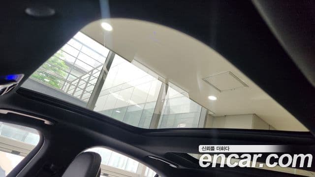Mercedes-Benz E-Class 2025 — ფოტო 12/18