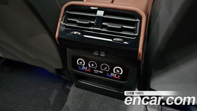 BMW 5 Series 2025 — Photo 6/34