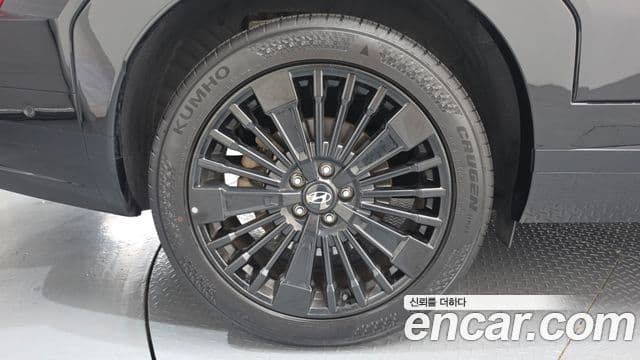 Hyundai Santa Fe 2024 — ფოტო 4/20