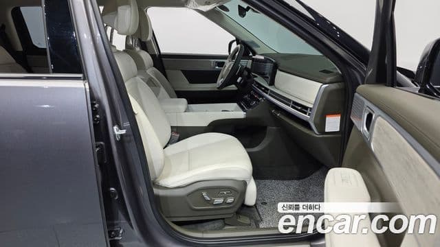 Hyundai Santa Fe 2023 — ფოტო 11/20