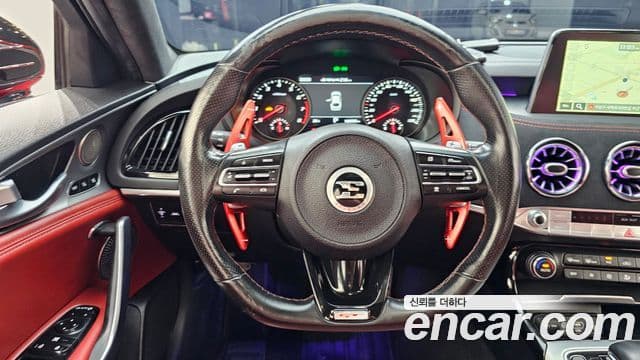 Kia Stinger 2020 — Фото 13/20