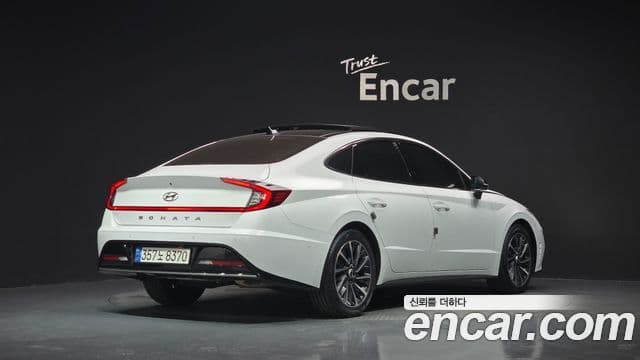 Hyundai Sonata 2022 — ფოტო 2/20