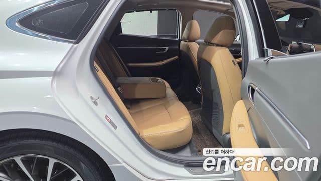 Hyundai Sonata 2022 — фото 11 из 20