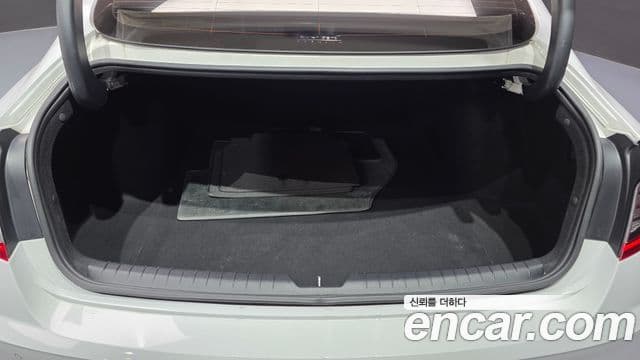 Hyundai Sonata 2022 — фото 18 из 20