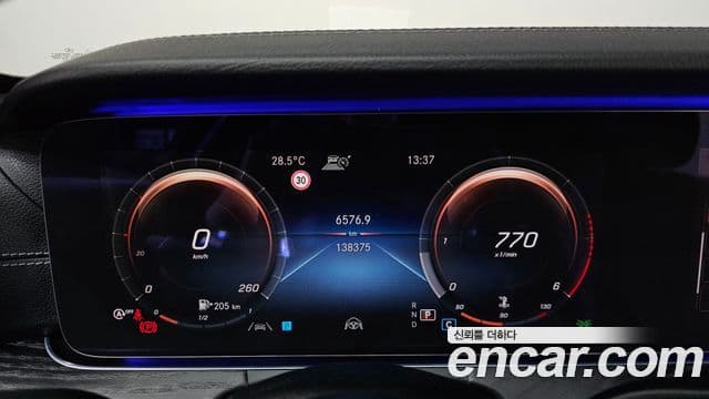 Mercedes-Benz E-Class 2020 — Фото 8/20