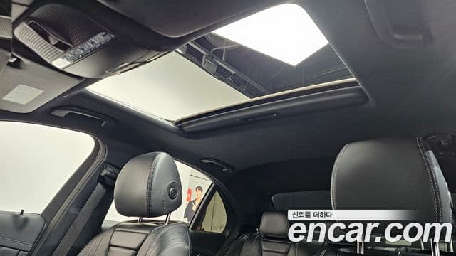 Mercedes-Benz E-Class 2020 — Фото 16/20