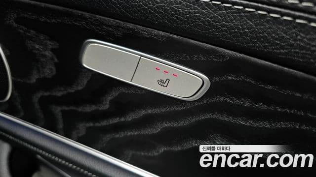 Mercedes-Benz E-Class 2020 — Фото 18/20