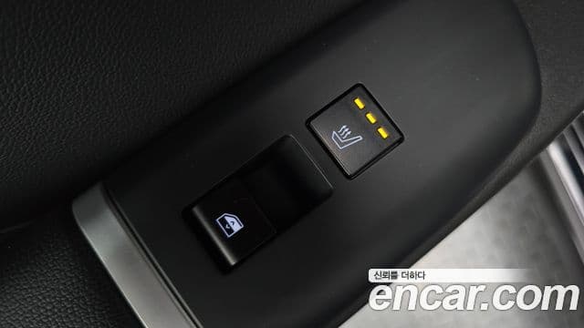 Hyundai Grandeur Hybrid 2023 — ფოტო 24/33