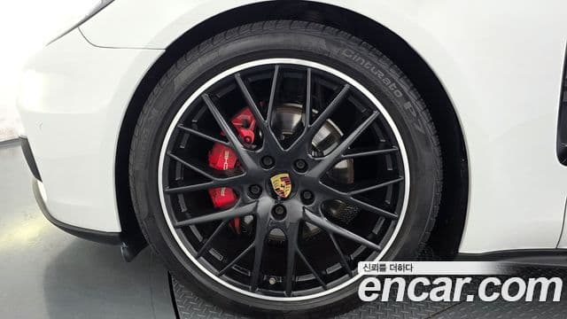 Porsche Panamera 2018 — Photo 10/32