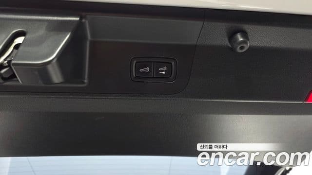 Porsche Panamera 2018 — Photo 28/32