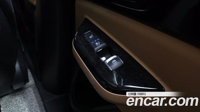 Kia Carnival 2021 — Şəkil 19/20