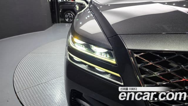Genesis GV80 2022 — ფოტო 16/40