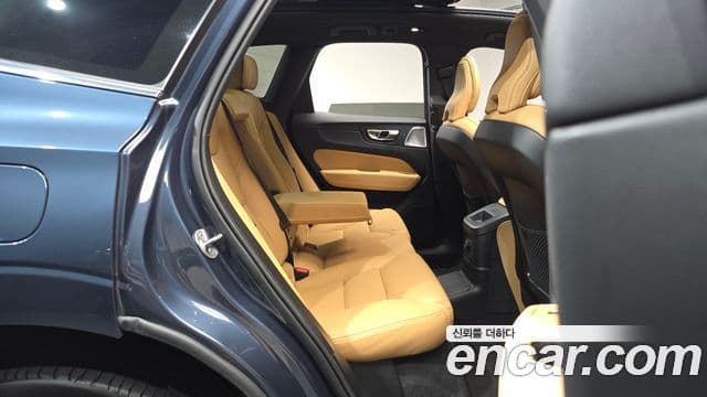 Volvo XC60 2024 — ფოტო 12/20