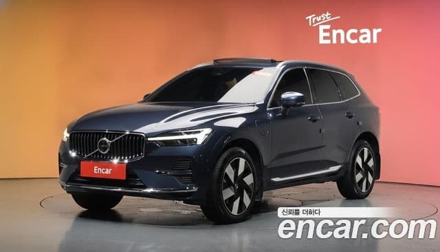 Volvo XC60 2024 — ფოტო 1/20