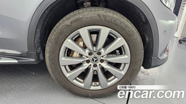 Mercedes-Benz GLC-Class 2019 — Şəkil 5/20