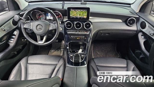 Mercedes-Benz GLC-Class 2019 — Şəkil 7/20