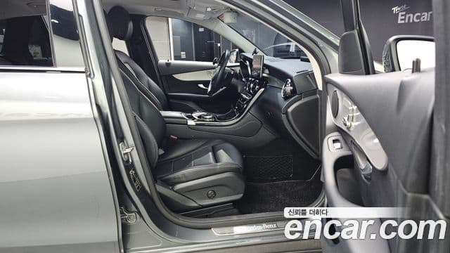 Mercedes-Benz GLC-Class 2019 — Şəkil 11/20