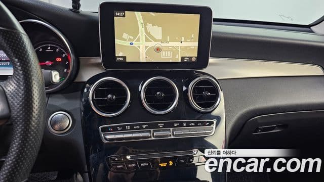 Mercedes-Benz GLC-Class 2019 — Şəkil 14/20