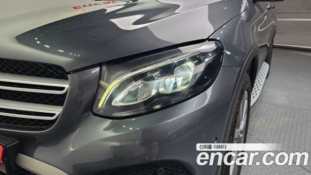 Mercedes-Benz GLC-Class 2019 — Şəkil 9/31