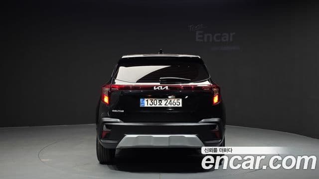 Kia Seltos 2023 — ფოტო 3/20