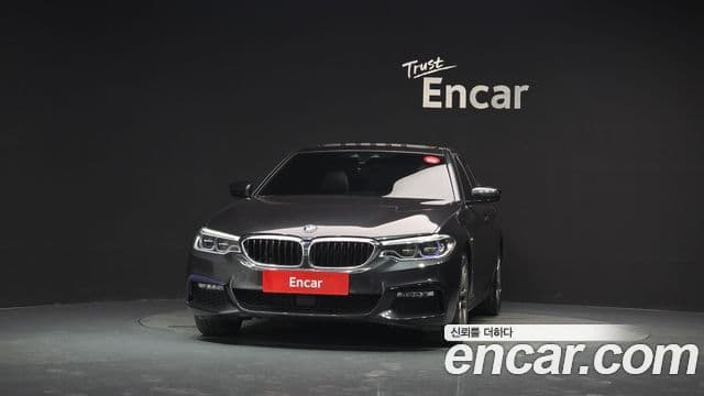 BMW 5 Series 2018 — ფოტო 3/20