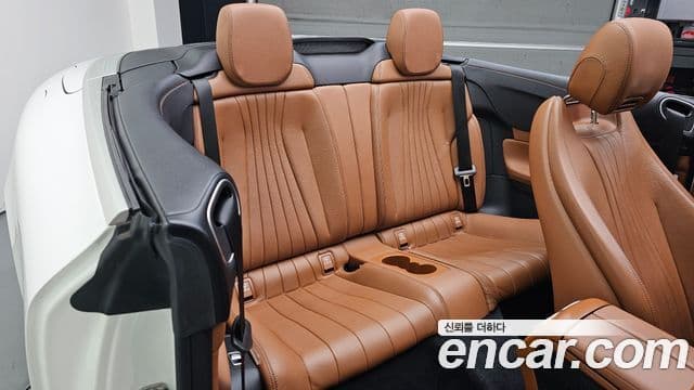 Mercedes-Benz E-Class 2018 — фото 11 из 20