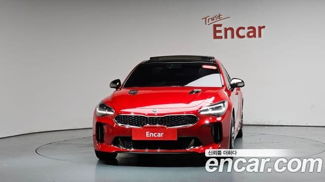 Kia Stinger 2019 — Фото 3/20