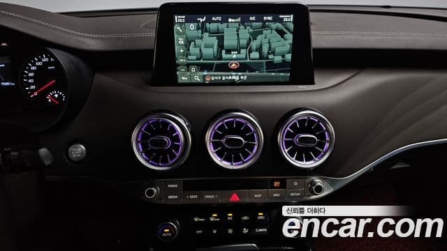 Kia Stinger 2019 — Фото 14/20