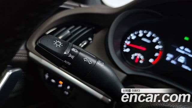 Kia Stinger 2019 — Şəkil 4/36