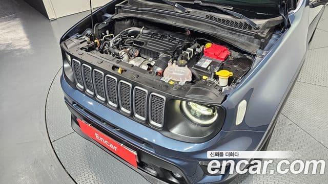 Jeep Renegade 2023 — ფოტო 6/20