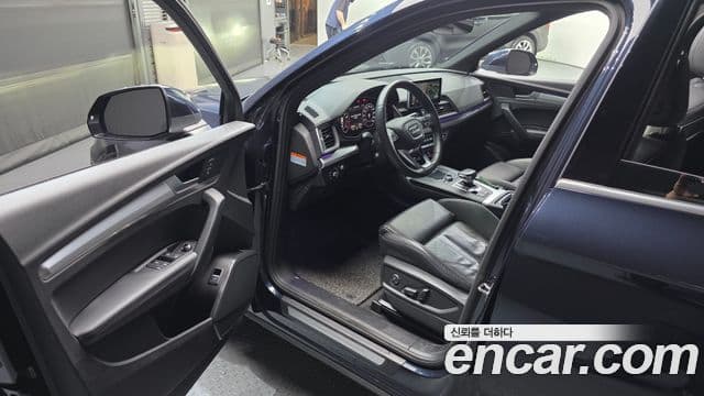 Audi Q5 2020 — ფოტო 4/31