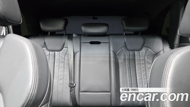 Audi Q5 2020 — ფოტო 22/31