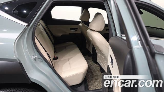 Hyundai Kona 2023 — Şəkil 12/20