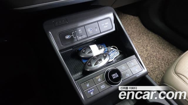 Hyundai Kona 2023 — Şəkil 18/20