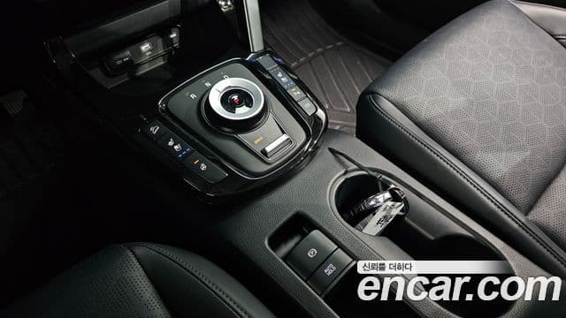 Kia Seltos 2024 — ფოტო 9/20