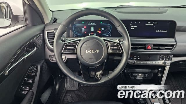 Kia Seltos 2024 — фото 13 из 20