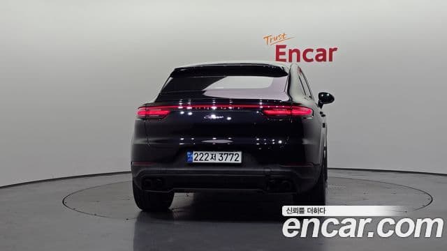 Porsche Cayenne 2020 — Photo 10/20