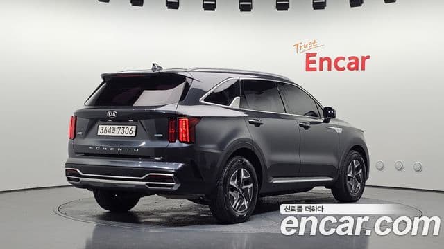 Kia Sorento 2021 — ფოტო 2/20