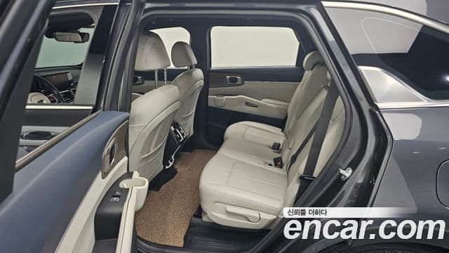 Kia Sorento 2021 — ფოტო 11/20