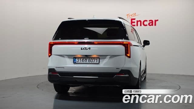 Kia Carnival 2026 — ფოტო 4/20
