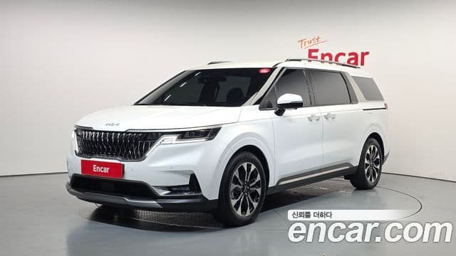 Kia Carnival 2023 — ფოტო 1/20