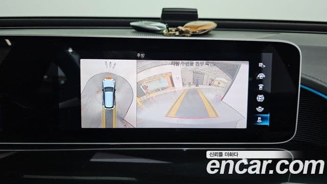 Mercedes-Benz EQC 2020 — ფოტო 4/20