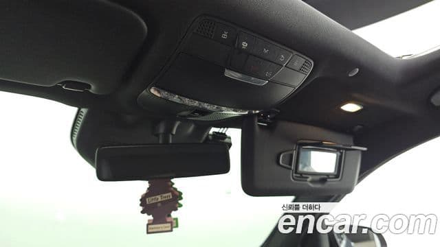 Mercedes-Benz EQC 2020 — ფოტო 11/20
