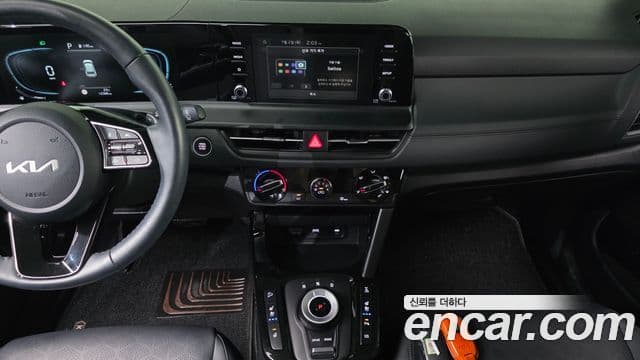 Kia Seltos 2024 — ფოტო 14/20